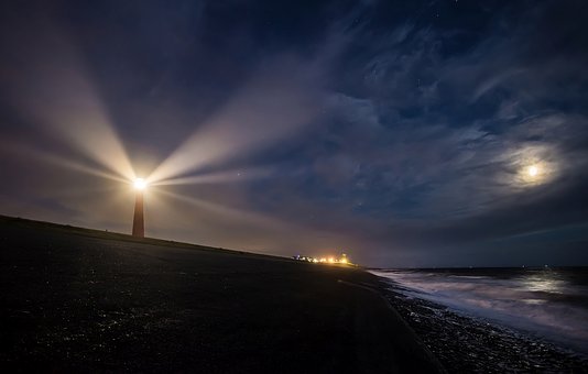 lighthouse-2611199__340